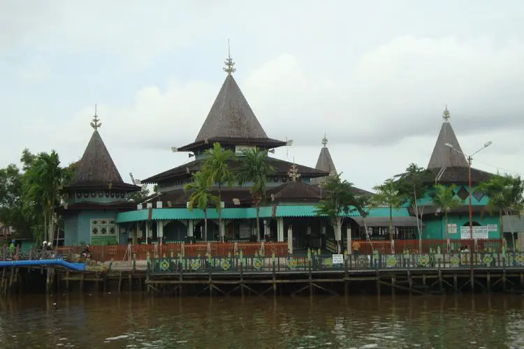 2 Sejarah Kesultanan-Kesultanan Islam di Kalimantan, Lengkap Mudah Dipahami! Kesultanan Banjar