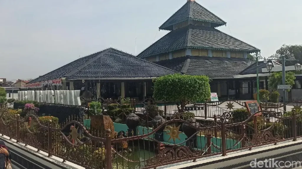 4 Sejarah Kesultanan-Kesultanan Islam di Jawa, Lengkap Mudah Dipahami! Kesultanan Demak