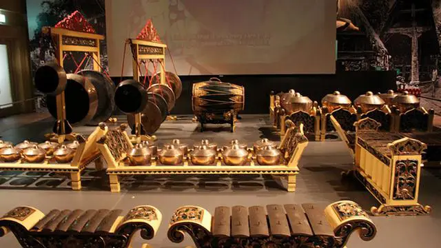 Gamelan - Gramedia